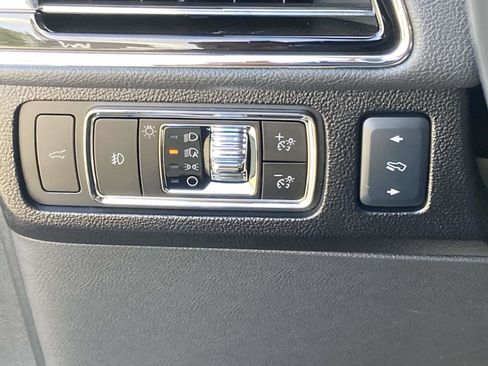 Used 2024 Lincoln Navigator L Reserve AWD/4WD image 32