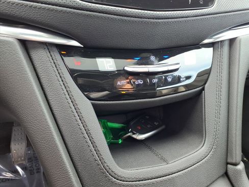 Certified 2022 Cadillac XT6 Luxury image 33