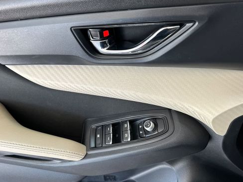 Used 2021 Subaru Ascent Premium w/ Convenience Package image 12