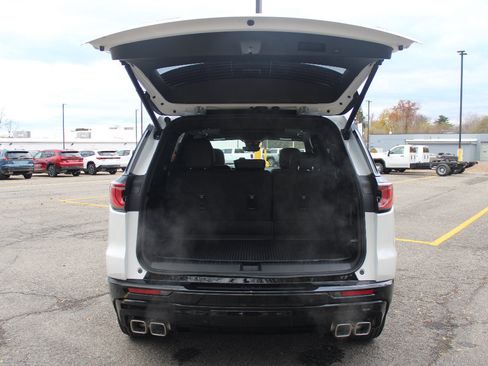 New 2026 GMC Acadia Denali Ultimate w/ LPO, All-Weather Package image 28