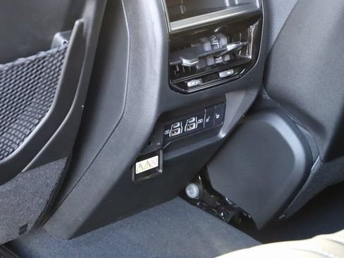 New 2025 Jeep Grand Cherokee Limited w/ Luxury Tech Group II AWD/4WD image 16
