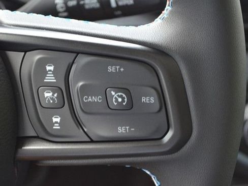 New 2026 Jeep Wrangler Unlimited Sport w/ Dual Top Group AWD/4WD image 18