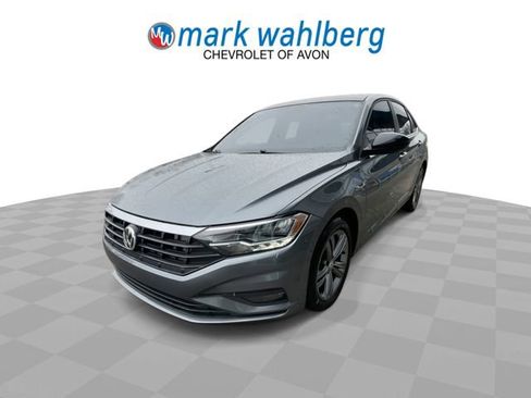 Used 2020 Volkswagen Jetta R-Line w/ R-Line Cold Weather Package image 5