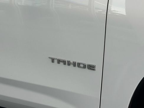 Used 2021 Chevrolet Tahoe Premier w/ Premium Package RWD image 10