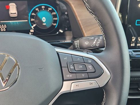 New 2026 Volkswagen Atlas SE image 16