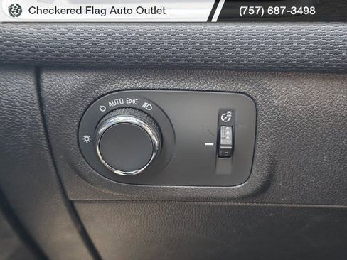 Used 2018 Chevrolet Cruze LT w/ Convenience Package image 11