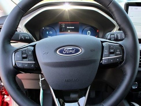 New 2024 Ford Escape SE w/ PHEV Premium Package image 17