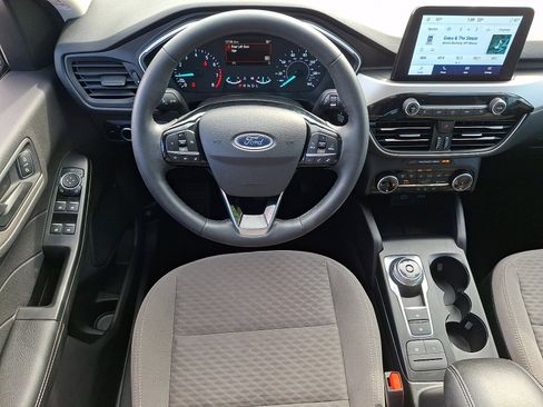 Certified 2022 Ford Escape SE w/ SE Sport Appearance Package image 11