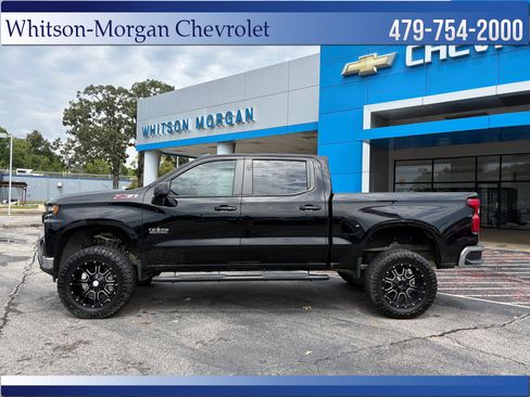 Used 2021 Chevrolet Silverado 1500 LT AWD/4WD image 2