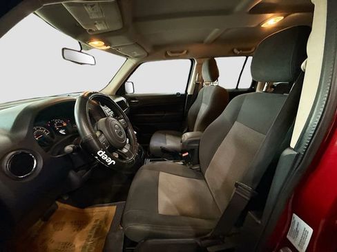 Used 2016 Jeep Patriot Sport w/ Power Value Group image 17