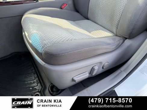 Used 2014 Toyota Camry XLE image 24