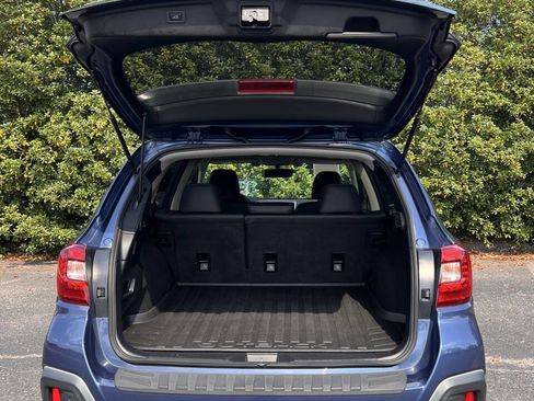 Used 2019 Subaru Outback 2.5i Limited image 7