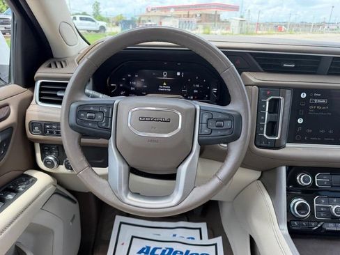 Used 2022 GMC Yukon Denali AWD/4WD image 13