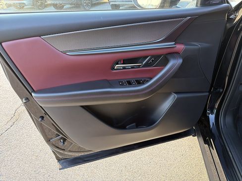 Certified 2025 MAZDA CX-70 Plug-In Hybrid w/ Premium Plus image 10