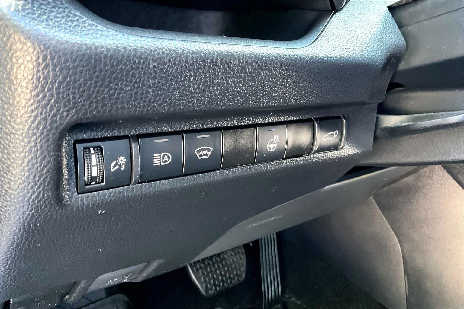 Used 2024 Toyota RAV4 XLE w/ Convenience Package AWD/4WD image 33