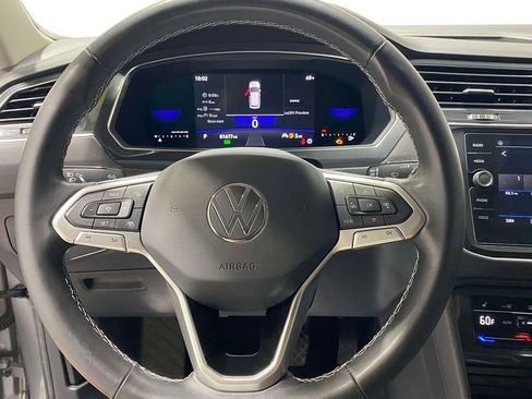 Used 2023 Volkswagen Tiguan SE FWD image 20