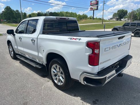 Used 2020 Chevrolet Silverado 1500 LTZ w/ LTZ Premium Package AWD/4WD image 4