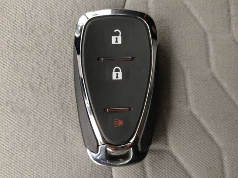Used 2020 Chevrolet Equinox LS w/ LS Convenience Package FWD image 32