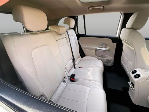 Used 2023 Mercedes-Benz GLB 250 4MATIC image 20