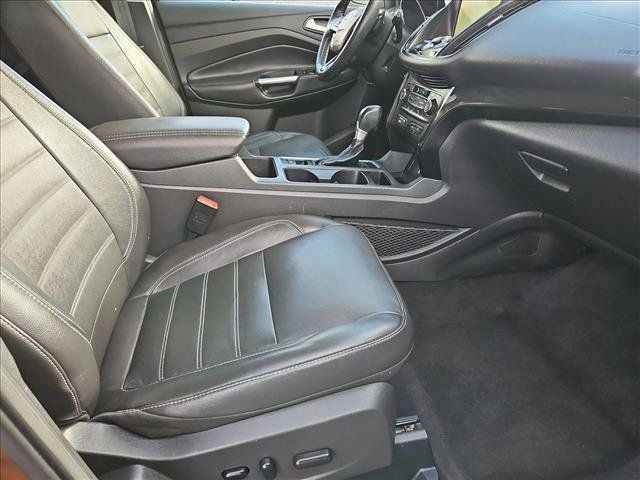 Used 2017 Ford Escape Titanium AWD/4WD image 21