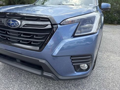 Used 2023 Subaru Forester Limited AWD/4WD image 9