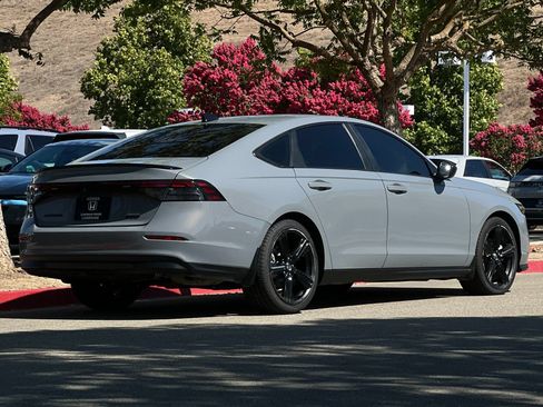 Used 2023 Honda Accord Sport image 6