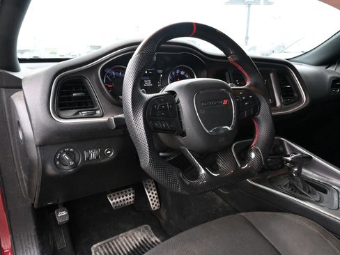 Used 2019 Dodge Challenger R/T RWD image 16