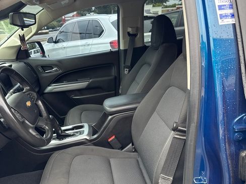 Used 2019 Chevrolet Colorado LT w/ LT Convenience Package RWD image 8