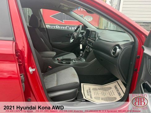 Used 2021 Hyundai Kona SE w/ Cargo Package AWD/4WD image 12