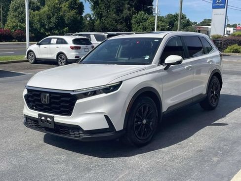 Used 2025 Honda CR-V EX-L image 3