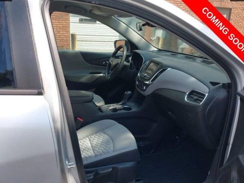 Used 2020 Chevrolet Equinox LS AWD/4WD image 5