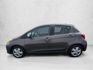Used 2016 Toyota Yaris SE video 2