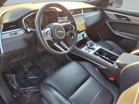 Used 2025 Jaguar F-PACE R-Dynamic S image 6