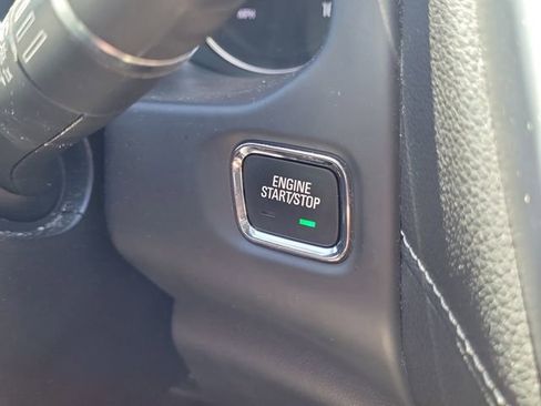 Used 2023 GMC Acadia SLE w/ Driver Convenience Package FWD image 28