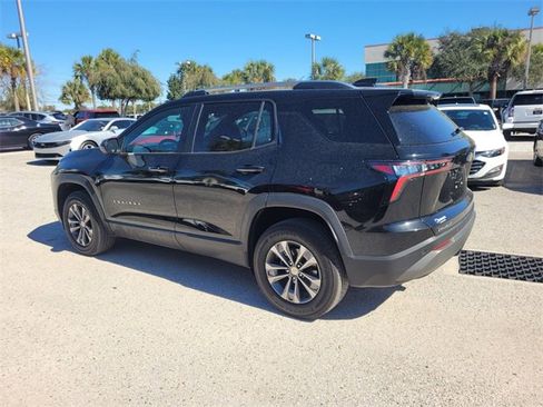 Used 2025 Chevrolet Equinox LT w/ Convenience Package II image 10