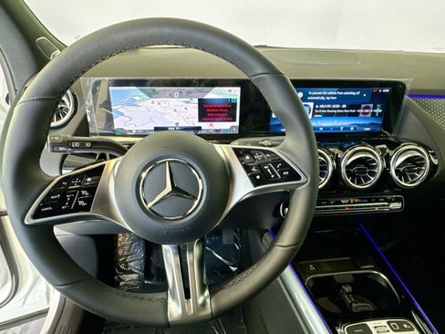 New 2026 Mercedes-Benz GLA 250 4MATIC image 11