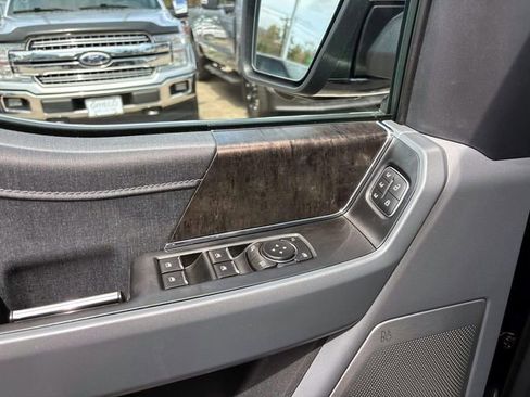 Used 2022 Ford F150 Lariat w/ Equipment Group 502A High AWD/4WD image 18