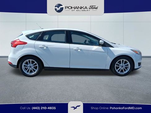 Used 2016 Ford Focus SE image 4