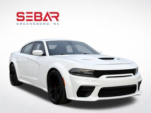 Used 2020 Dodge Charger SRT Hellcat w/ Navigation & Travel Group RWD image 6