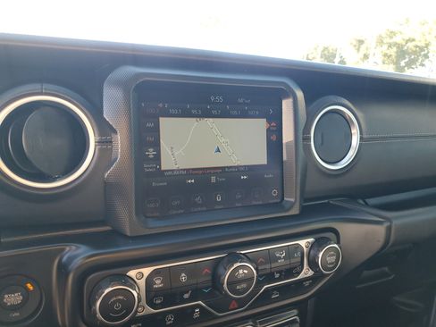 Used 2022 Jeep Gladiator Overland w/ Popular Equipment Package image 20