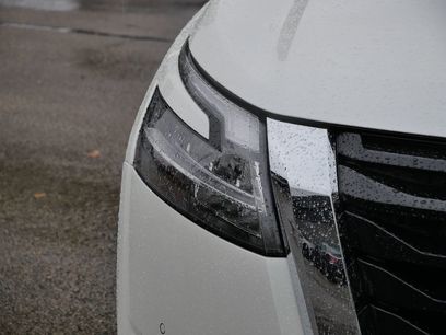 Used 2023 Nissan Pathfinder SL