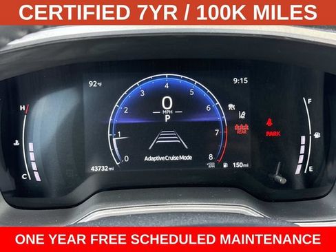 Used 2024 Toyota Corolla Cross XLE w/ Convenience Package AWD/4WD image 28