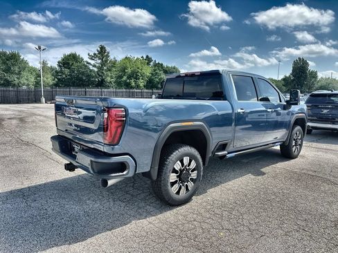 New 2026 GMC Sierra 2500 Denali w/ Denali Reserve Package AWD/4WD image 11