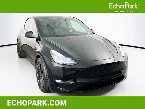 Used 2023 Tesla Model Y Performance image 1
