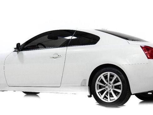 Used 2011 INFINITI G37 Journey w/ Premium Pkg RWD image 4