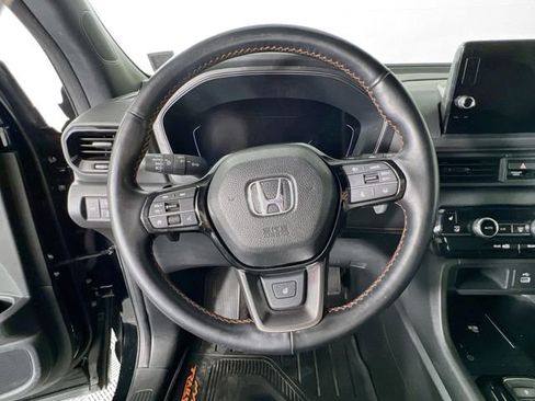 Certified 2023 Honda Pilot TrailSport image 13