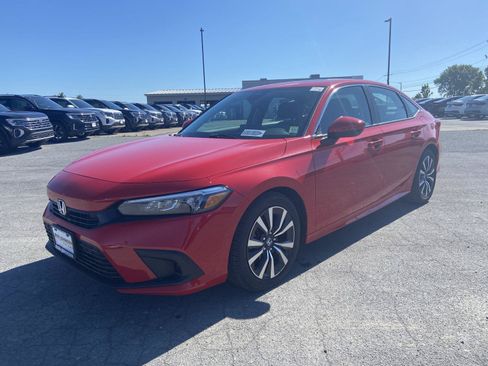 Used 2023 Honda Civic EX image 3