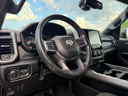 Used 2019 RAM 1500 Big Horn AWD/4WD image 11