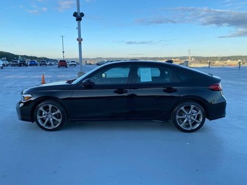 Used 2025 Honda Civic Sport Touring image 5