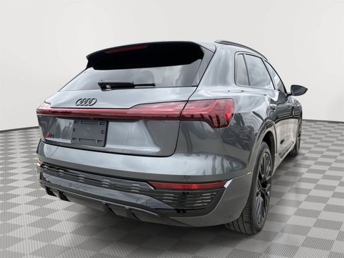 Used 2024 Audi Q8 e-tron Prestige w/ Prestige Package AWD/4WD image 5